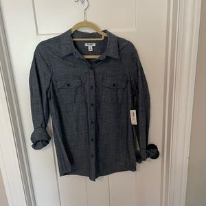 New with tags women’s chambray shirt